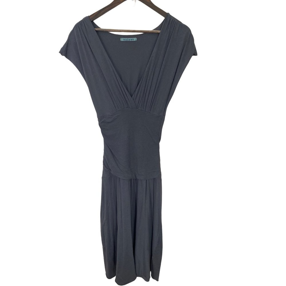 Velvet By Graham & Spencer gray v neck cap sleeve bodycon midi dress size large
